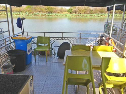 Mary River Houseboats
