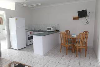 Hotel Mediterr�neo Todo En Suite