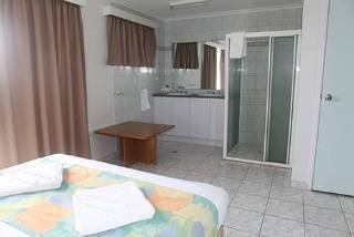 Hotel Mediterr�neo Todo En Suite
