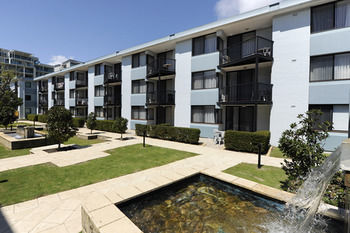 Hotel Waterside Apartments (1 Bdrm)