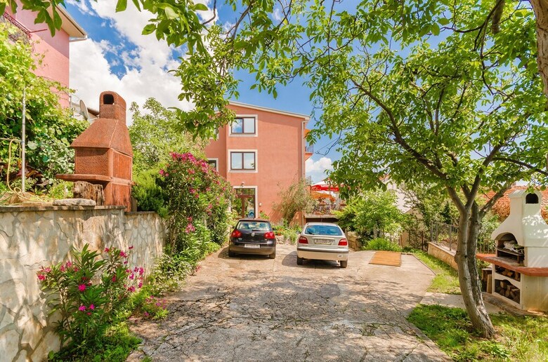 Apartments Nenad
