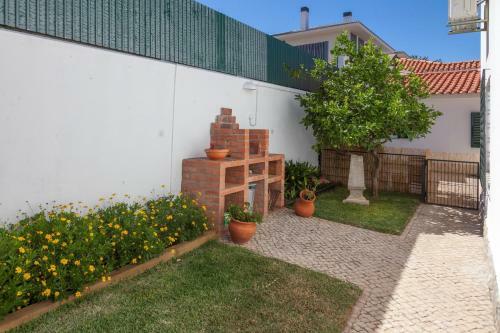Hostal Parede Guest House