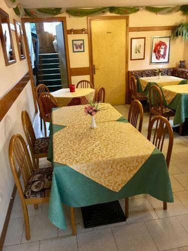 Hotel Albergo Meuble Tarandan