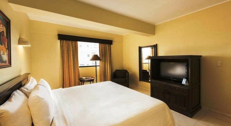 Hotel Bq Santo Domingo