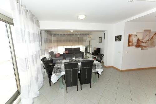 Ruby Red & Atlantic Blue Apartments In Oceano Atlantico