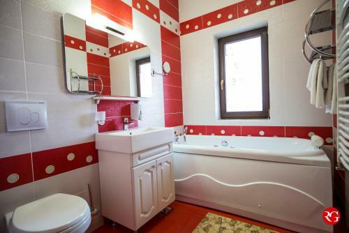 Hostal Pensiunea Royal Spa