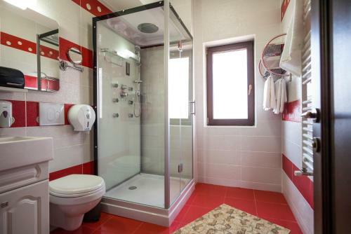 Hostal Pensiunea Royal Spa