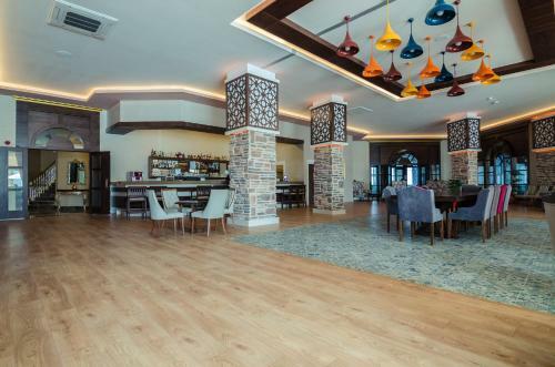 Lumos Deluxe Resort Hotel & Spa