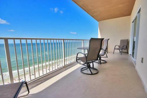 Apartamento Crystal Shores West 605