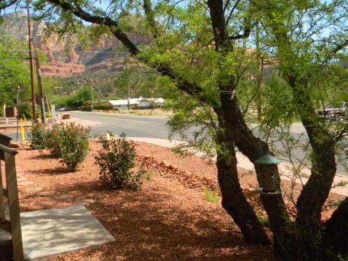 Whispering Creek Bed & Breakfast
