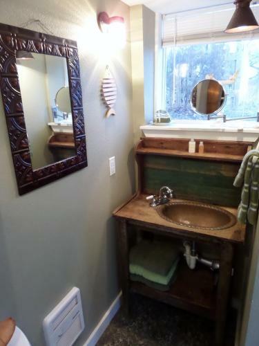 Texaco Bungalow Vacation Rentals