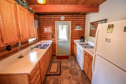 Canyon Log Retreat #1297