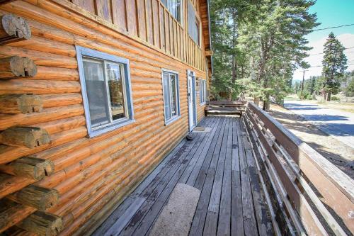 Canyon Log Retreat #1297
