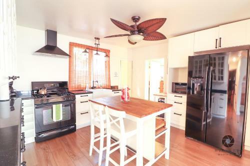 Redwood Hollow Cottages