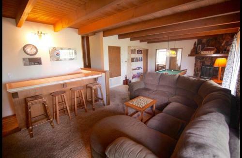 Lakeview Lodge
