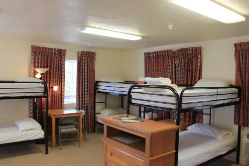 Whitney Portal Hostel And Hotel