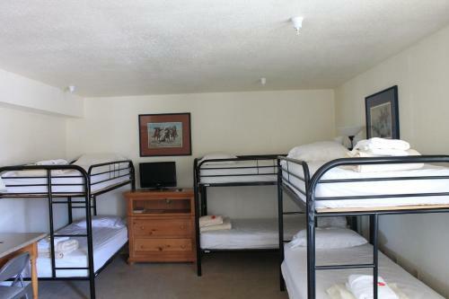Whitney Portal Hostel And Hotel