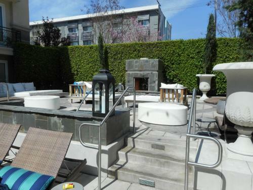 Apartamentos Luxury 2-bedroom, 2-bathroom W Pool