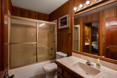 Lodge Mammoth Golf Properties By 101 Great Escapes