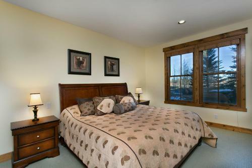 Lodge Mammoth Golf Properties By 101 Great Escapes