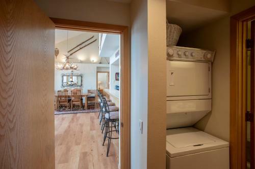 Lodge Mammoth Golf Properties By 101 Great Escapes