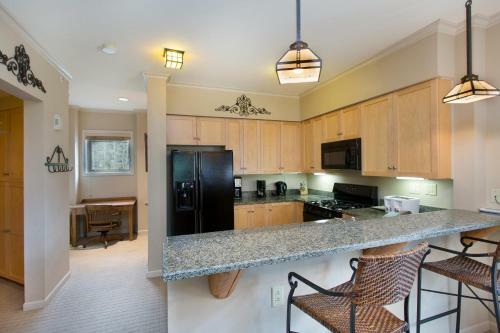 Lodge Mammoth Golf Properties By 101 Great Escapes