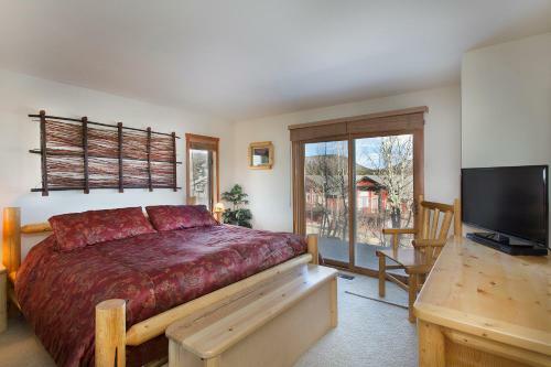 Lodge Mammoth Golf Properties By 101 Great Escapes