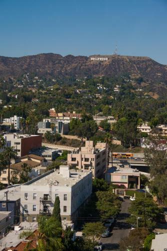 Hollywood Audrey Apartment