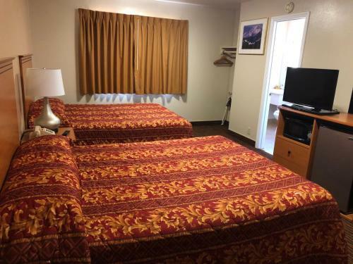Evergreen Lodge