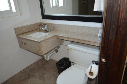 Hotel Harbor Inn & Suites Oceanside