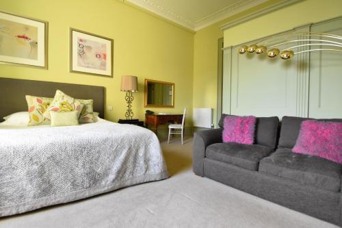 Hotel The Windsor Guest House