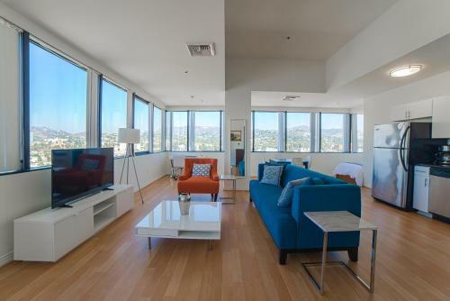 California Wanderlust Apartment