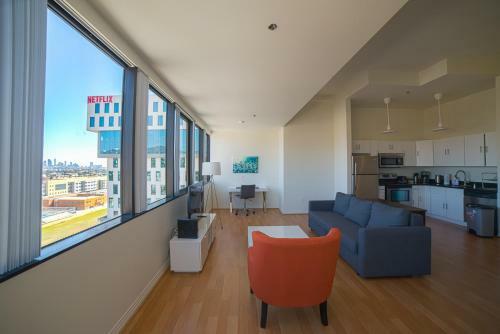 Hollywood Dicaprio Apartment