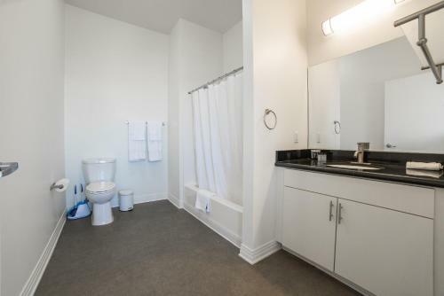 Hollywood Dicaprio Apartment