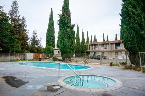 Ez 8 Motel San Jose I