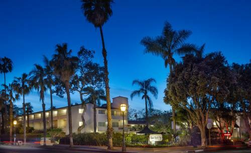 Posada West Beach Inn, A Coast Hotel