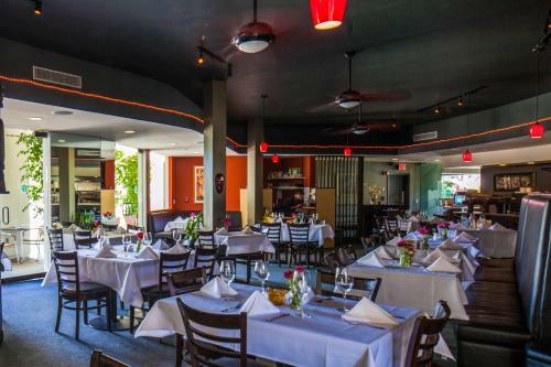 Hotel Lemon Tree Inn