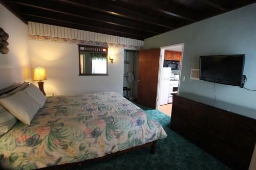 Posada Edgewater Beach Inn & Suites