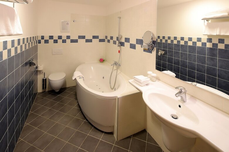 Best Western Lovec Premier Hotel
