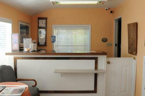 Motel Oasis Inn And Suites