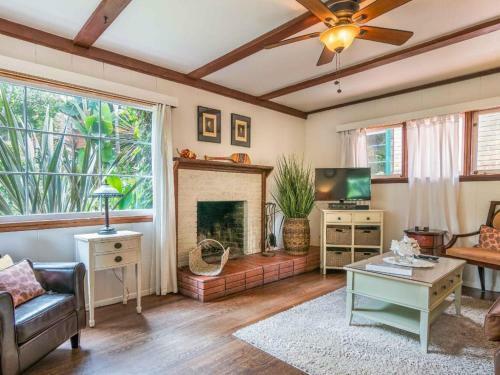 Redwood Hollow Cottages