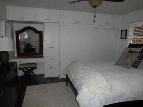 Redwood Hollow Cottages