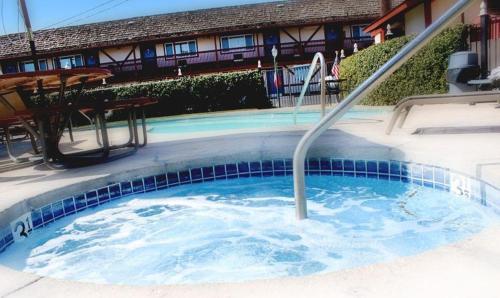 Posada Solvang Inn & Cottages