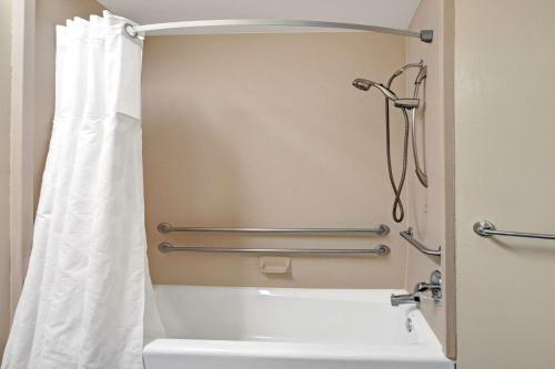 Hotel Ramada Limited And Suites San Francisco Airport