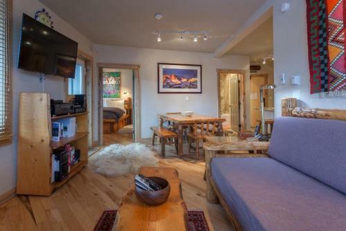 Apartamento Juniper Springs Lodge # 426