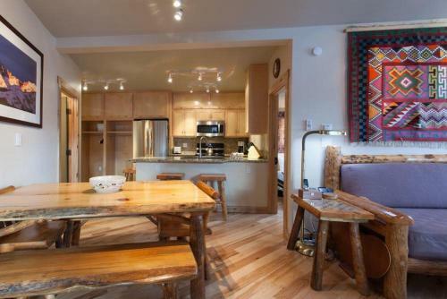 Apartamento Juniper Springs Lodge # 426