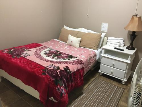 Hostal White House Bed And Breakfast