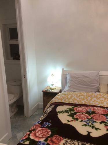 Hostal White House Bed And Breakfast