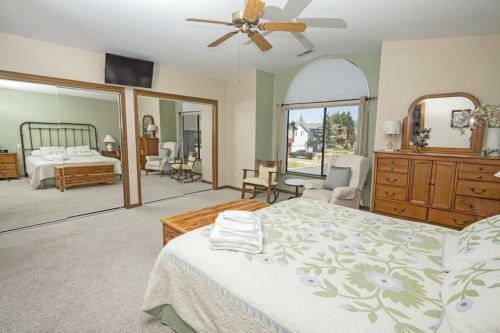 Venice Drive Holiday Home 2