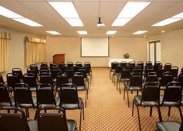 Hotel Comfort Suites Victorville
